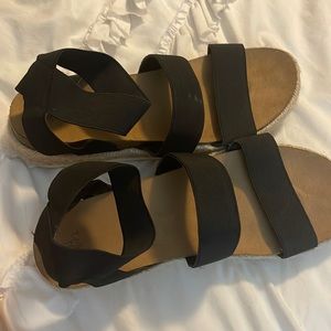 Womens size 11 Sandal
